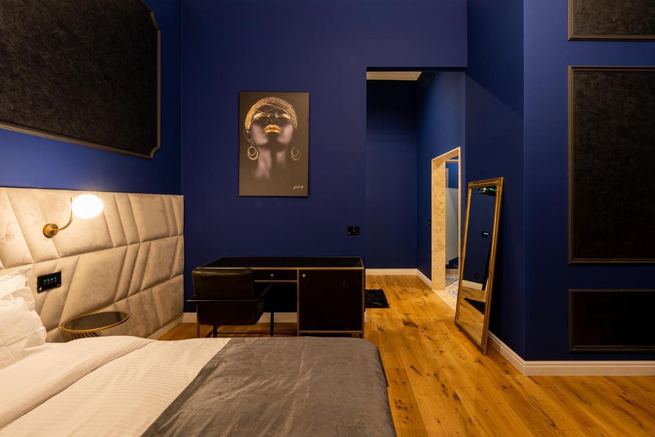 Boutique Hotel Cocosul De Aur Târgu-Mureş Esterno foto