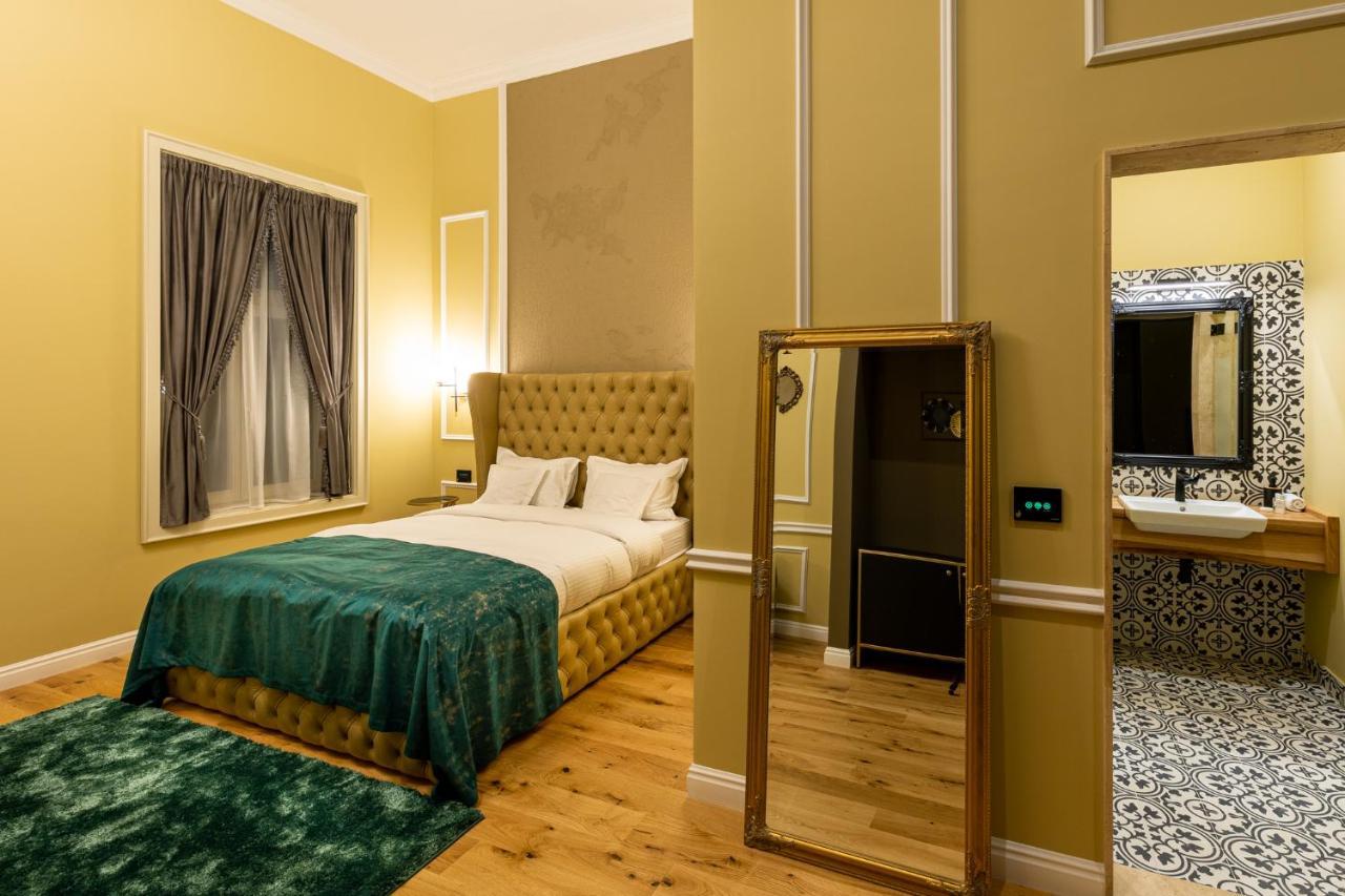Boutique Hotel Cocosul De Aur Târgu-Mureş Esterno foto