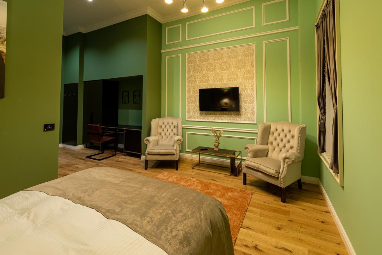 Boutique Hotel Cocosul De Aur Târgu-Mureş Esterno foto