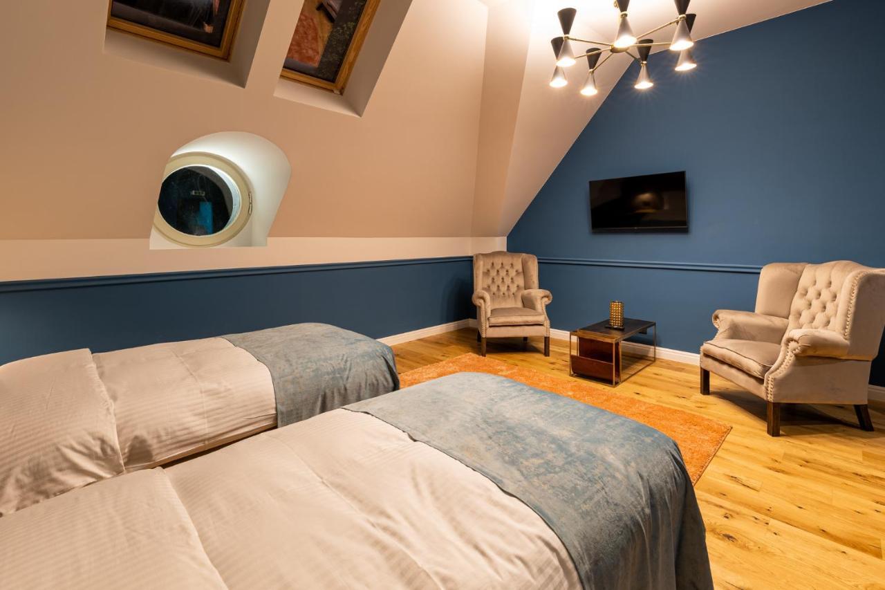 Boutique Hotel Cocosul De Aur Târgu-Mureş Esterno foto