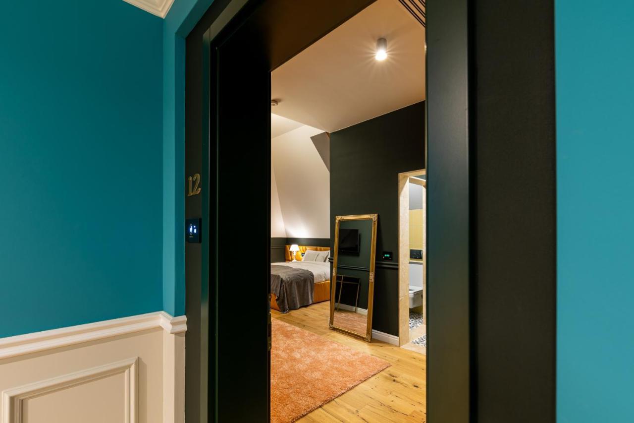 Boutique Hotel Cocosul De Aur Târgu-Mureş Esterno foto