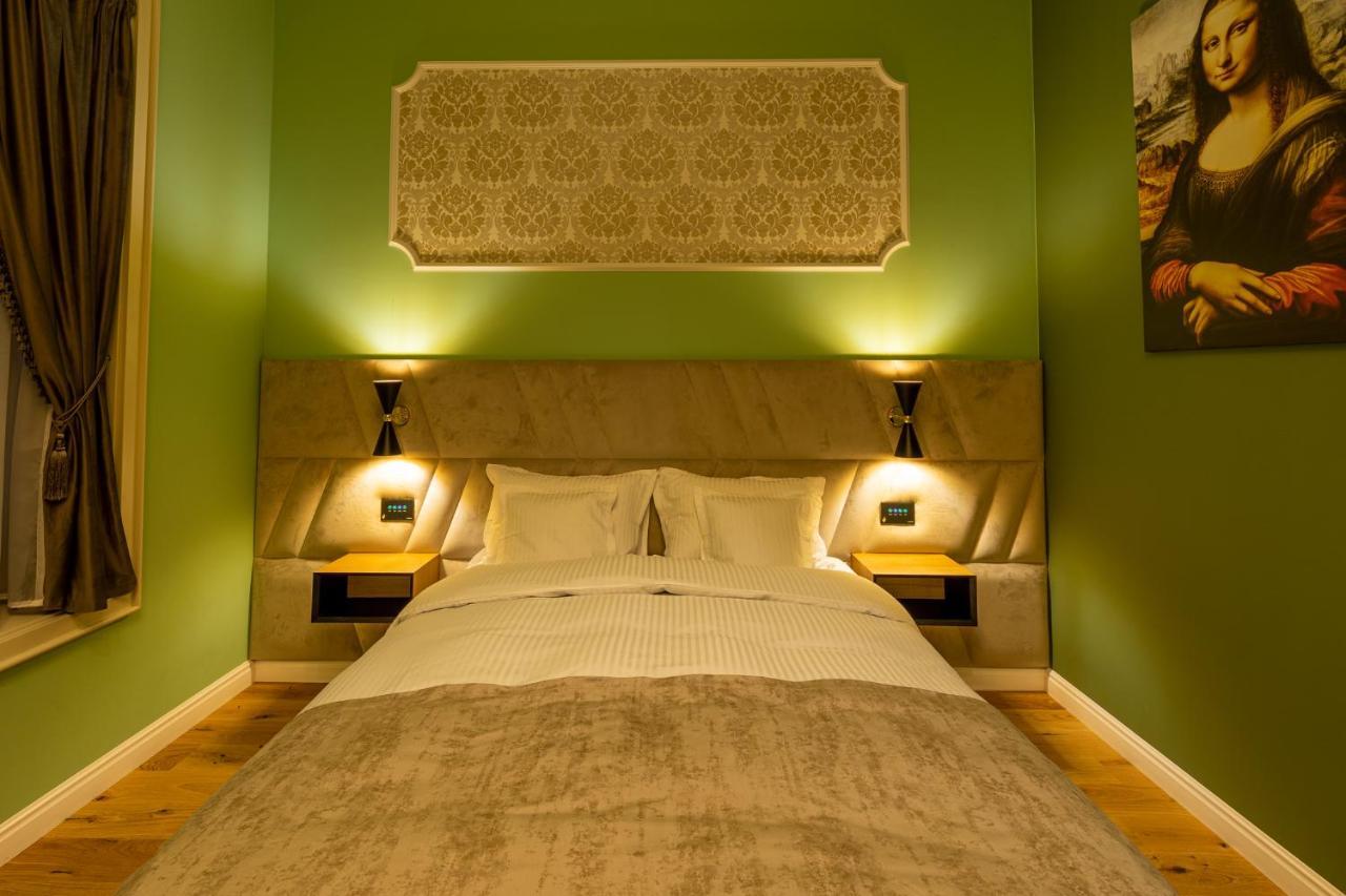 Boutique Hotel Cocosul De Aur Târgu-Mureş Esterno foto