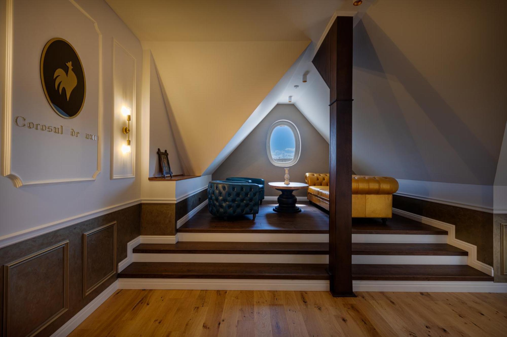 Boutique Hotel Cocosul De Aur Târgu-Mureş Esterno foto